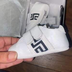 Baby Versace Greca logo sneakers